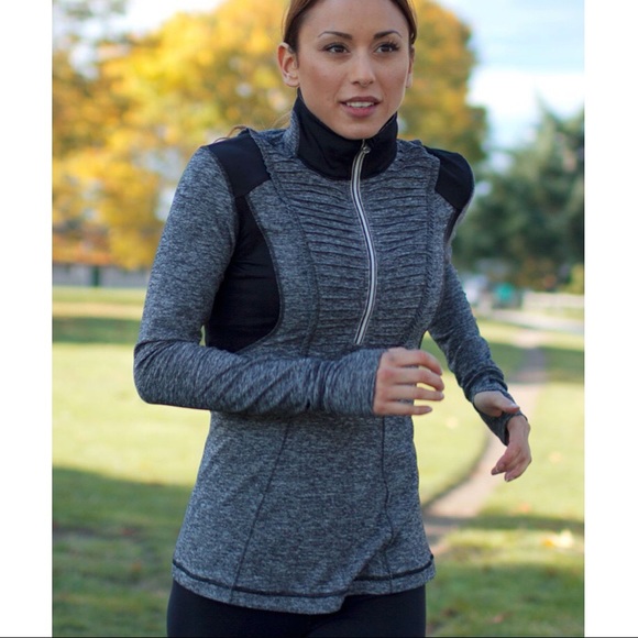 LULULEMON Run: Your Heart Out Pullover | Sz 6 - Picture 6 of 12